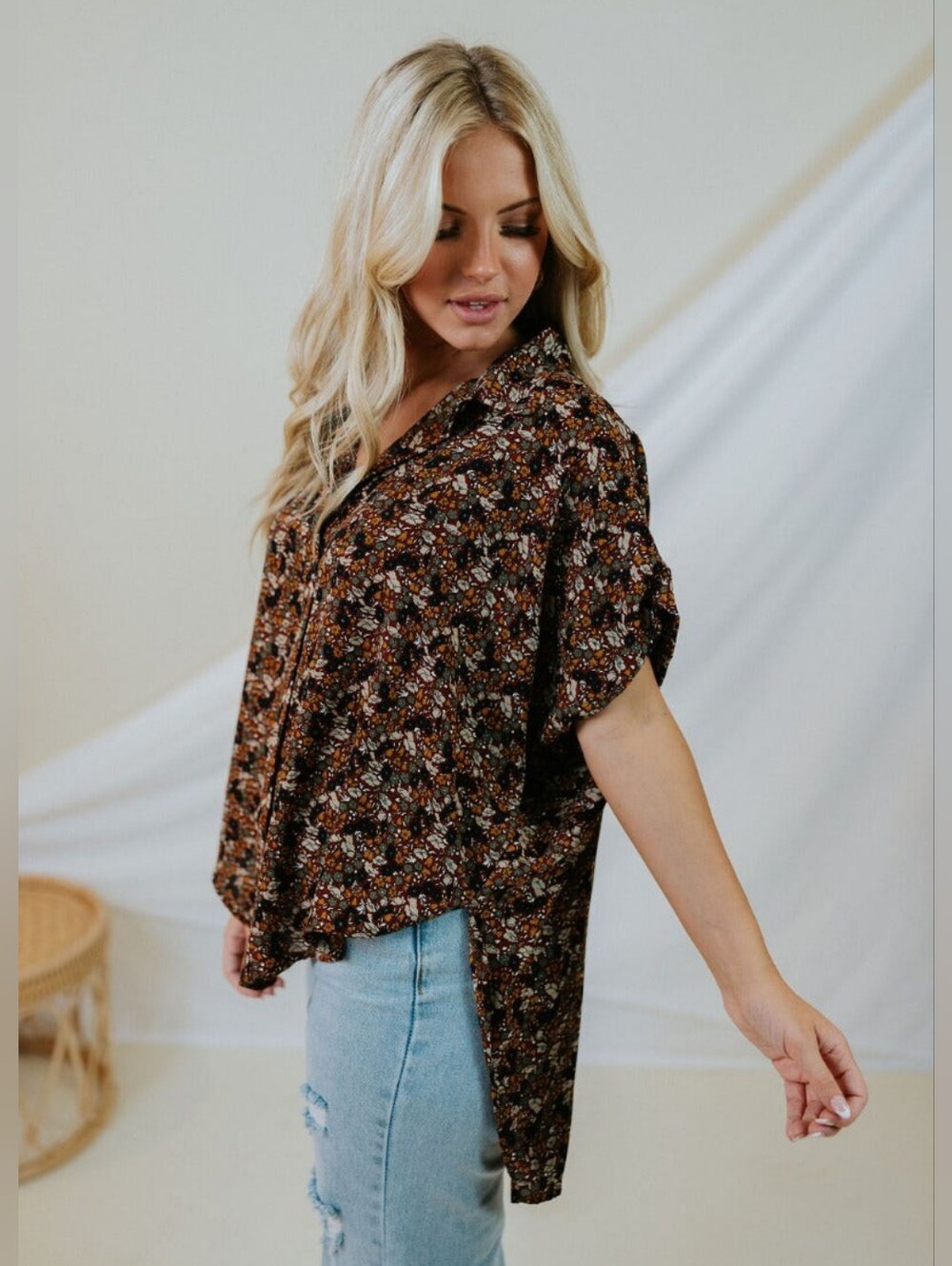 BUCKETLIST Brown Floral Flowy Button-Down Top